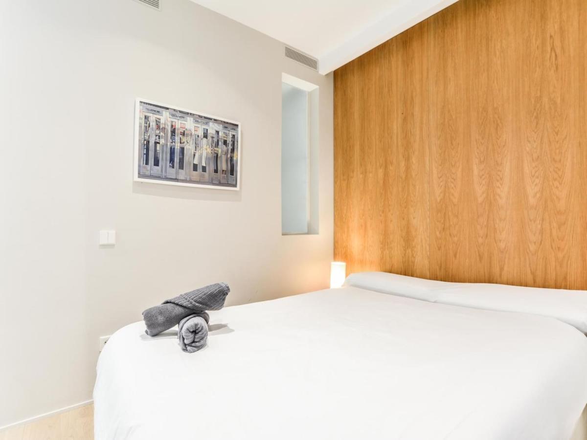 Apartamento Reformado En La Calle Pez Alquiler Temporal Madrid Exterior foto